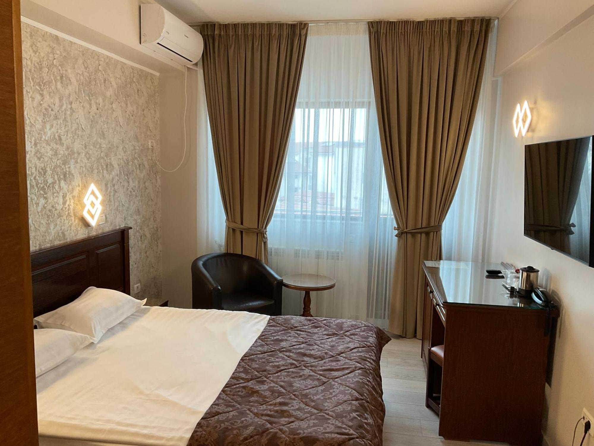 Hotel Ana Констанца Екстериор снимка